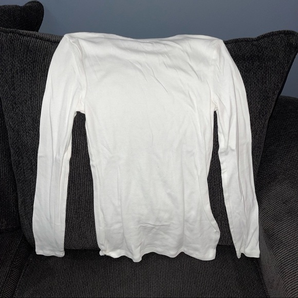 Old Navy White Swooped Neck Long Sleeve T-Shirt - Picture 2 of 2